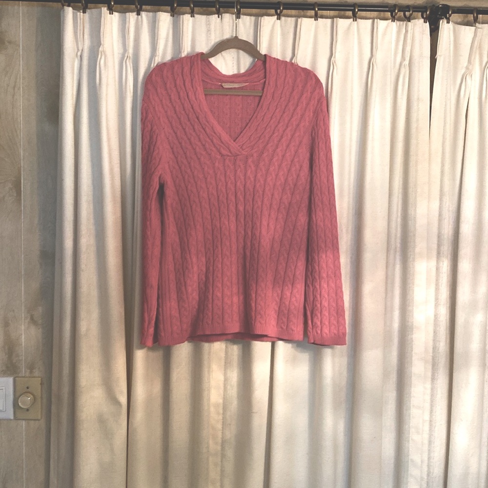 Ribbed, pink V-neck, long sleeve pullover sweater